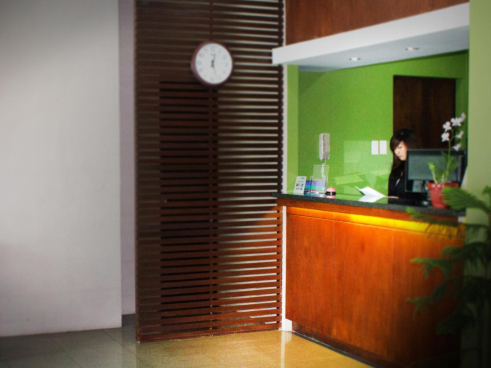 Vive Hotel San Pedro Makati Exterior foto